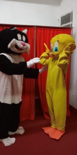Pareja Tweety y Silvestre