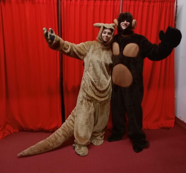 Pareja Mono y Canguro