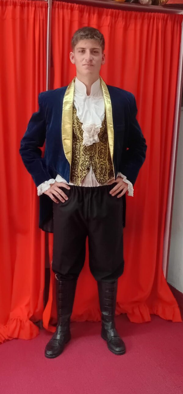 Principe Adam - La bella y la bestia