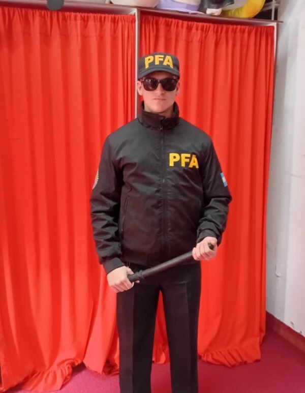 Disfraz de Policia 3